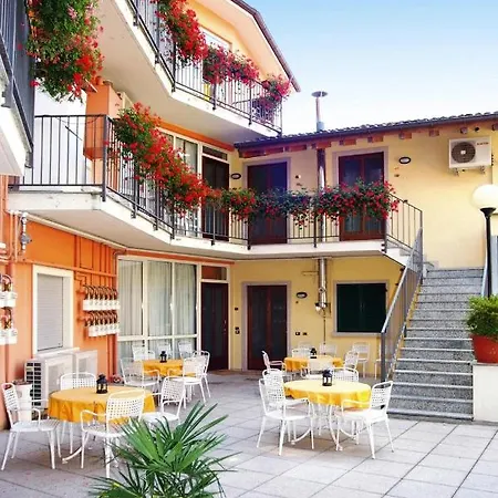 In The Dei Fiori, Apartment *